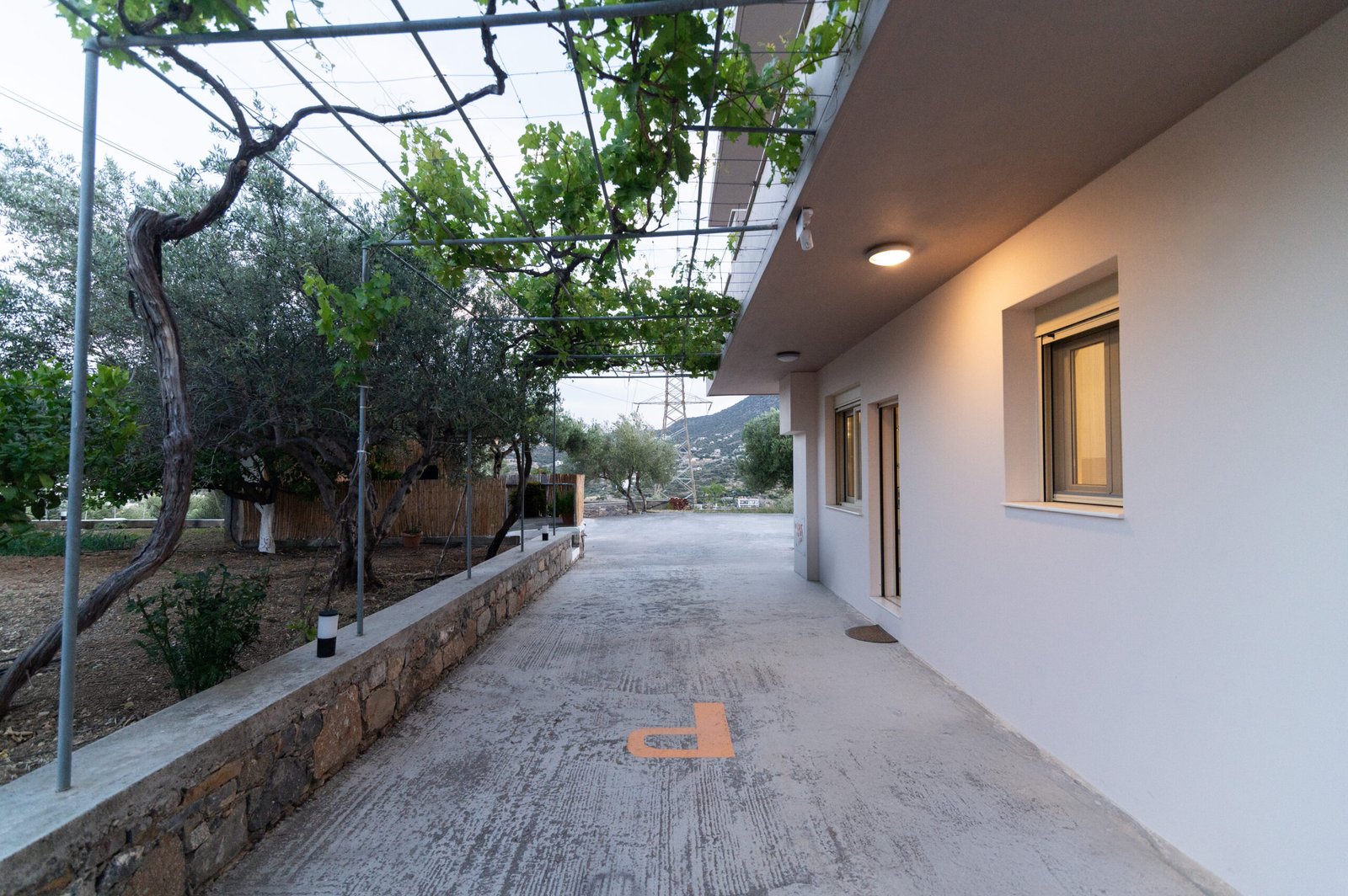 Private-Entrance-Rias-Residence-Agios-Nikolaos