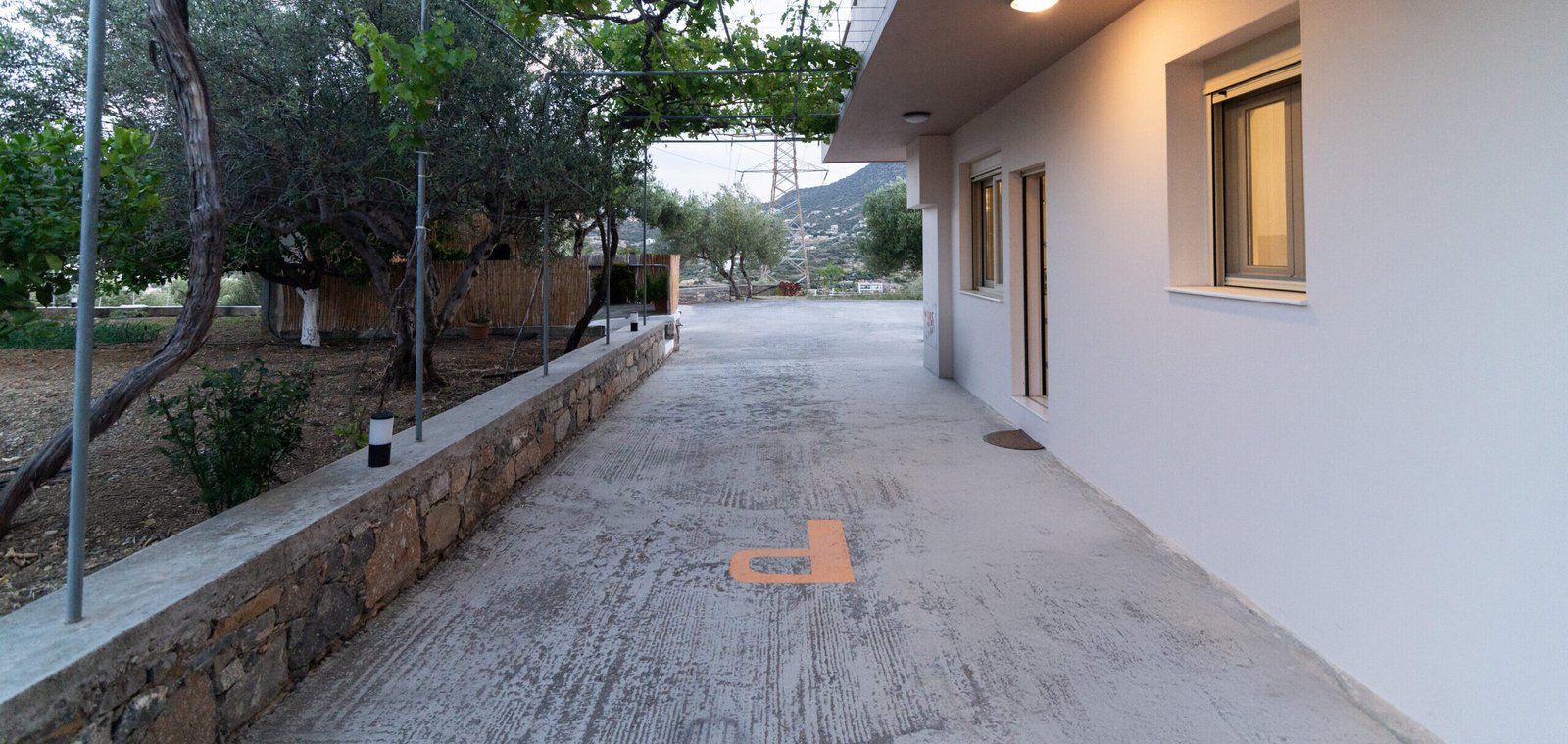 Private-Entrance-Rias-Residence-Agios-Nikolaos